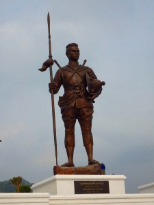 The Thai army has recently finalised the installation of seven giant statues of famed Rama kings in Ratchapakdi Park in Hua Hin district of Prachuap Khiri Khan. Each statue is cast from bronze and were transported from a factory in Bangkok by truck. The Kings represented are King Chulalongkorn, King Ramkhamhaeng the Great, King Naresuan the Great, King Narai the Great, King Taksin the Great, King Buddha Yodfa Chulalok the Great, and King Mongkut. After their installation, many artists from six casting factories in Nakhon Pathom, Lop Buri, Ayutthaya, Pathum Thani and Bangkok decorated the 13.9-metre-tall and six-metre-wide masterpieces. The statues weigh in at 30 tonne each. The Thai army has recently finalised the installation of seven giant statues of famed Rama kings in Ratchapakdi Park in Hua Hin district of Prachuap Khiri Khan. Each statue is cast from bronze and were transported from a factory in Bangkok by truck. The Kings represented are King Chulalongkorn, King Ramkhamhaeng the Great, King Naresuan the Great, King Narai the Great, King Taksin the Great, King Buddha Yodfa Chulalok the Great, and King Mongkut. After their installation, many artists from six casting factories in Nakhon Pathom, Lop Buri, Ayutthaya, Pathum Thani and Bangkok decorated the 13.9-metre-tall and six-metre-wide masterpieces. The park is intended to demonstrate people's loyalty to the royal institution in Thailand which it does with overwhelming style and class. Their installation happened between July 27 and Aug 9 2015 with a ceremonial blessing which was received by an audience estimated at approximately 10,000 people. The ceremony, chaired by Prime Minister Prayut Chan-o-cha, was performed by 108 revered monks from across the country. The park is intended to demonstrate people's loyalty to the royal institution in Thailand which it does with overwhelming style and class. If you are visiting, try and attend in the morning for the best photo opportunities, after lunch the sun is behind the statues making it difficult to photograph the detail from the front. You are limited by the army presence as to where you can photograph the statues, being only allowed to stand on the concrete area immediately in front of stairs leading up to the base.