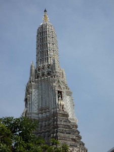 Bucket listing Wat Arun, Temple of Dawn in Bangkok